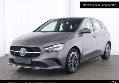 Mercedes-Benz B 180, 2025