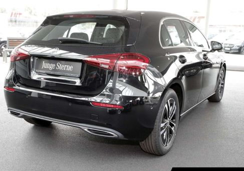 Mercedes-Benz A 180, 2025
