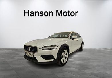 Volvo V60 Cross Country, 2023