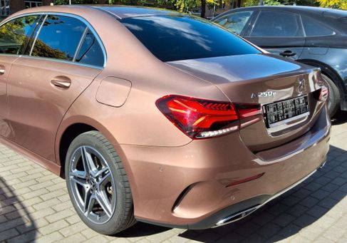 Mercedes-Benz A 250, 2022