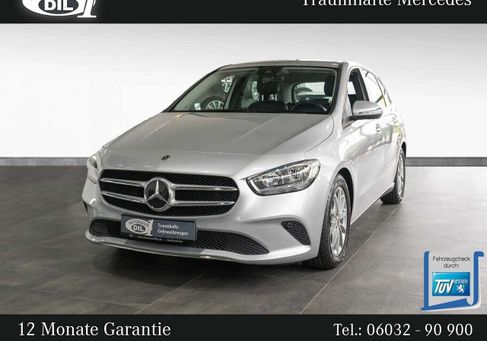 Mercedes-Benz B 180, 2020