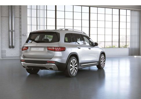Mercedes-Benz GLB 180, 2022