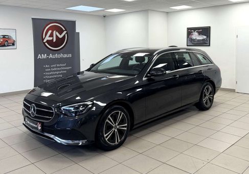 Mercedes-Benz E 200, 2022 2