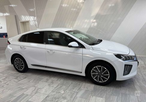 Hyundai IONIQ, 2022