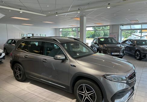 Mercedes-Benz EQB, 2023