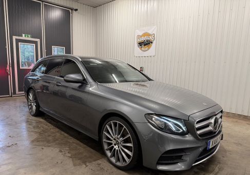 Mercedes-Benz E 200, 2020