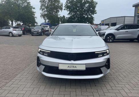 Opel Astra, 2024