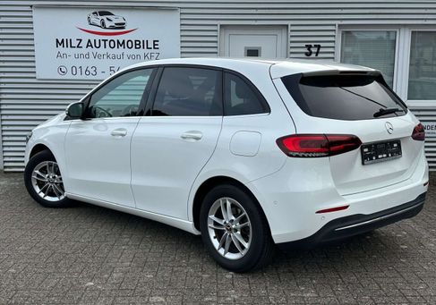 Mercedes-Benz B 180, 2019