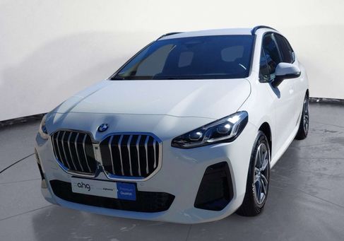 BMW 220, 2025 2