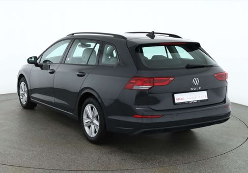 Volkswagen Golf, 2022 3