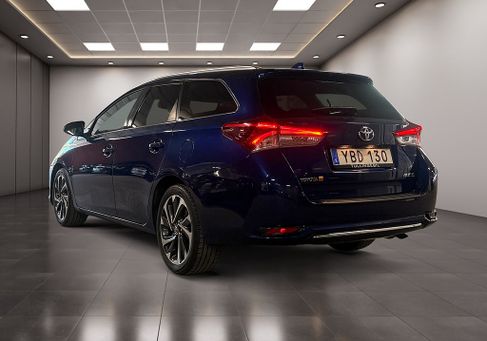 Toyota Auris Touring Sports, 2016