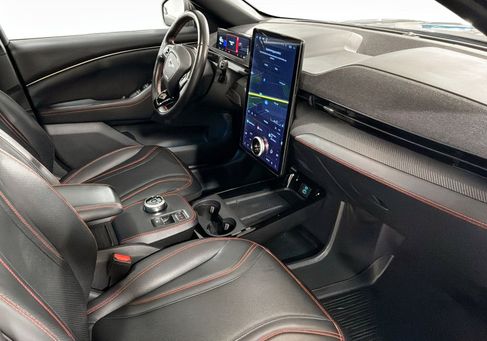Ford Mustang Mach-E, 2021