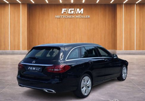 Mercedes-Benz C 300, 2020 3