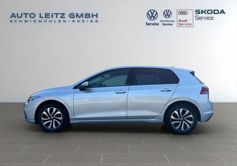 Volkswagen Golf, 2023 3