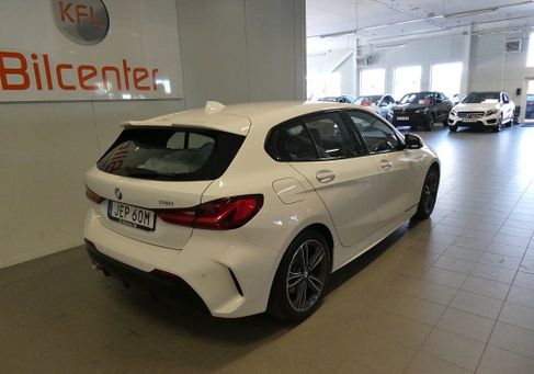 BMW 118, 2021