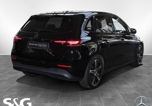 Mercedes-Benz B 200, 2023