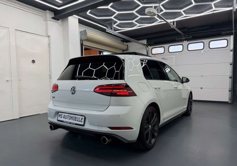 Volkswagen Golf, 2020