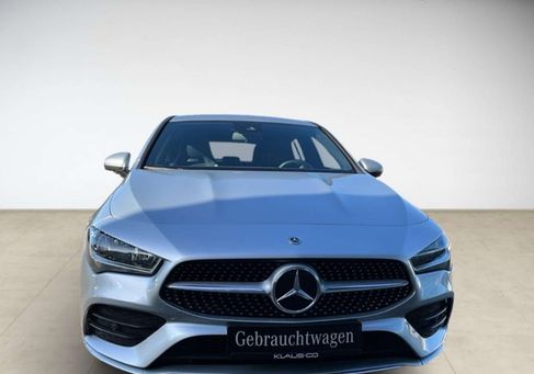 Mercedes-Benz CLA 220, 2022