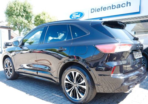 Ford Kuga, 2022