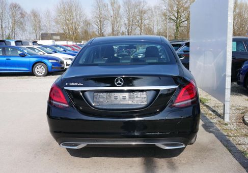 Mercedes-Benz C 300, 2021
