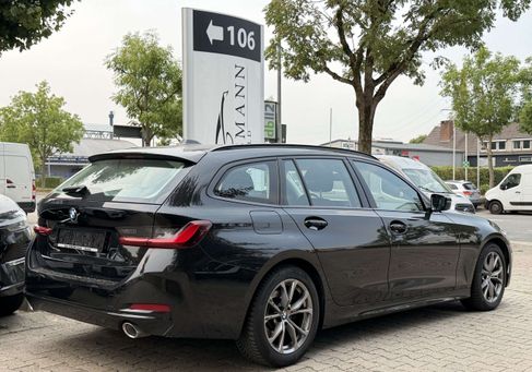 BMW 318, 2023