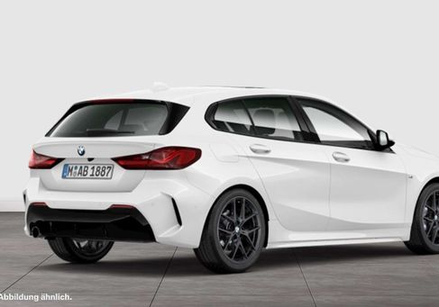 BMW 118, 2023