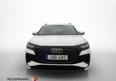Audi Q4, 2023 2
