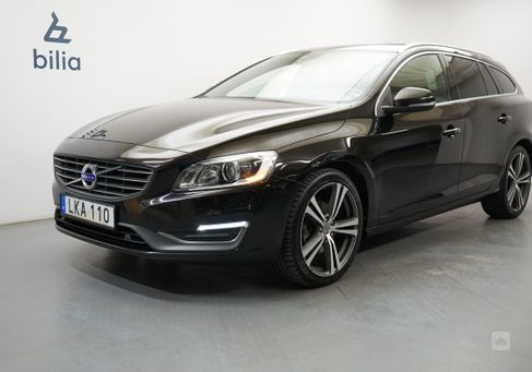 Volvo V60, 2015