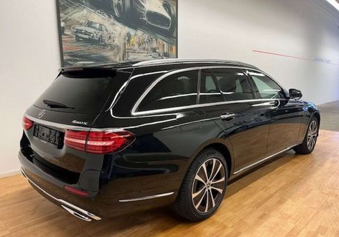 Mercedes-Benz E 300, 2021