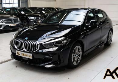 BMW 1 Serija, 2022