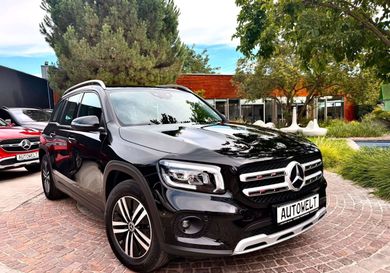 Mercedes-Benz GLB 200, 2022