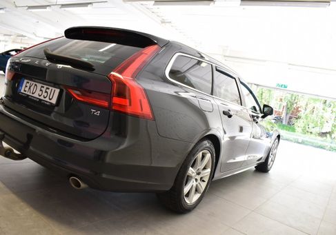 Volvo V90, 2020