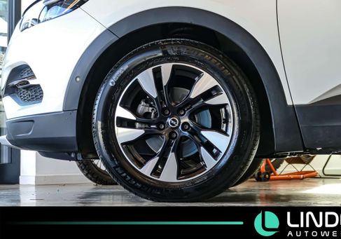 Opel Grandland X, 2019 3
