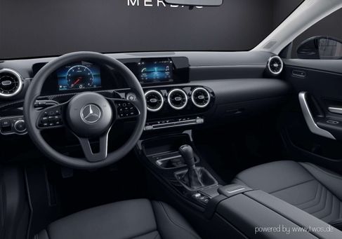 Mercedes-Benz CLA 180, 2023
