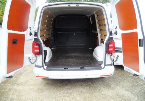 Volkswagen Transporter, 2018 3