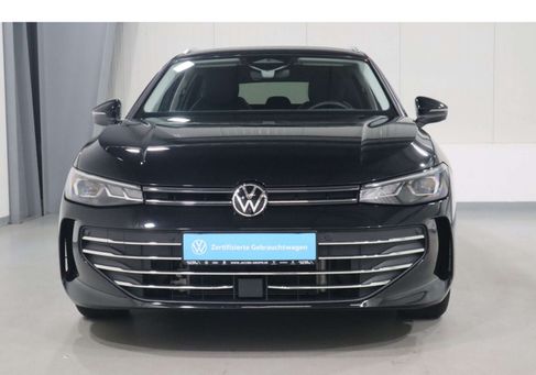Volkswagen Passat Variant, 2025