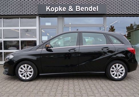 Mercedes-Benz B 180, 2017