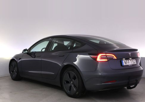 Tesla Model 3, 2022 3