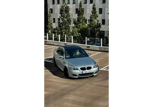 BMW M5, 2005