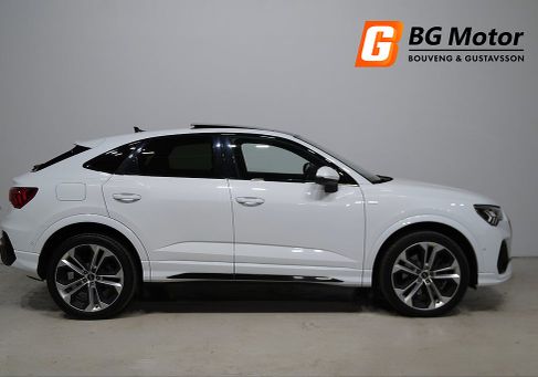 Audi Q3, 2021