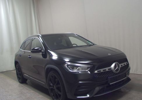 Mercedes-Benz GLA 220, 2022