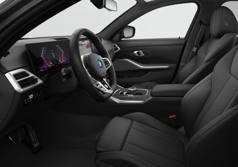 BMW 330, 2026