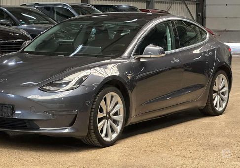 Tesla Model 3, 2019