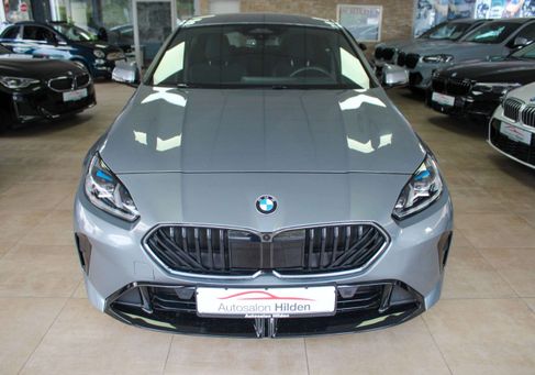 BMW 120, 2025 2