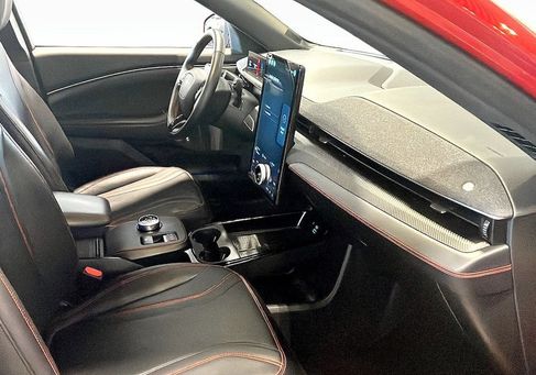 Ford Mustang Mach-E, 2021