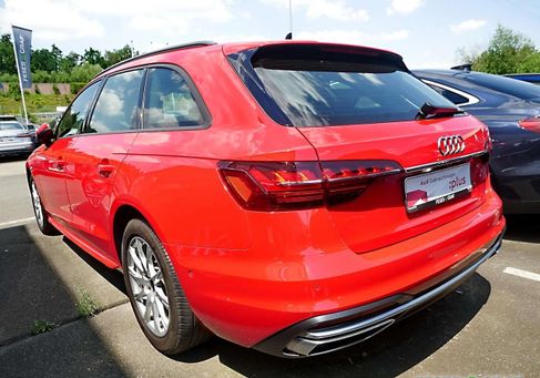 Audi A4, 2022