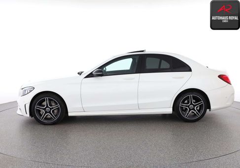 Mercedes-Benz C 300, 2020