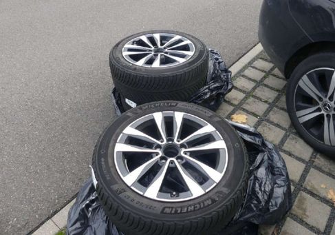 Mercedes-Benz C 300, 2023