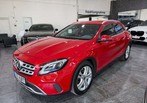 Mercedes-Benz GLA 220, 2018 3