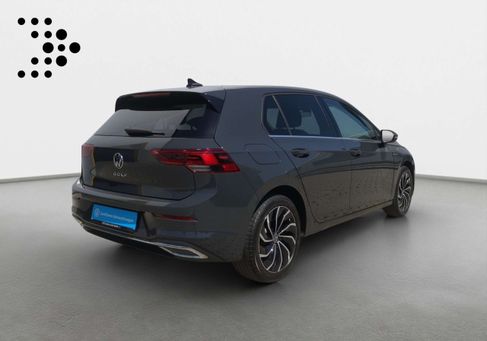 Volkswagen Golf, 2023 3